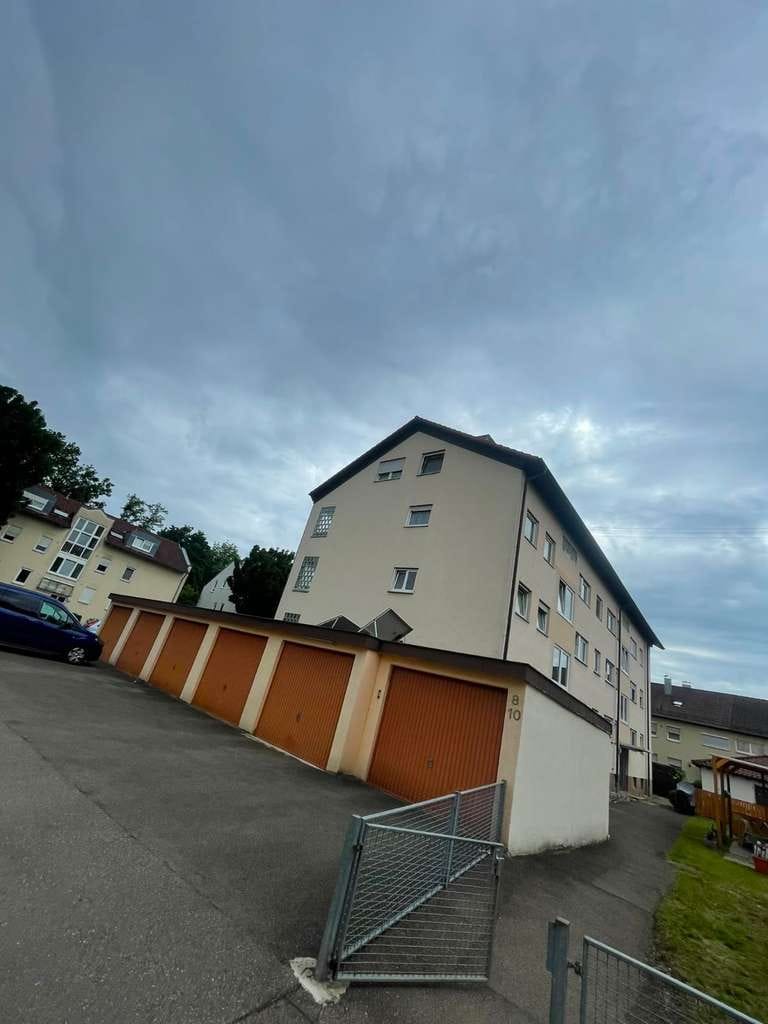Immobilie in Göppingen - Komplett renovierte 2 Zimmer DG Wohnung in Faurndau! - Bild 0