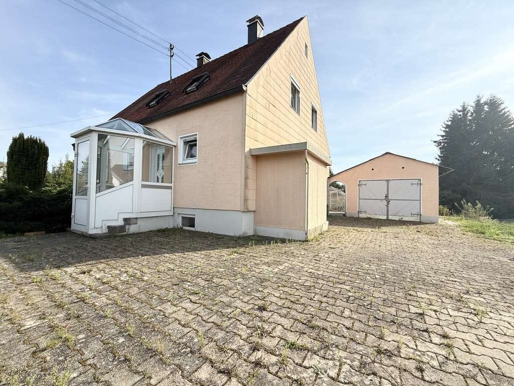 Immobilie in Tapfheim - Gepflegtes und charmantes Einfamilienhaus mit weitläufigem Garten - Bild 2