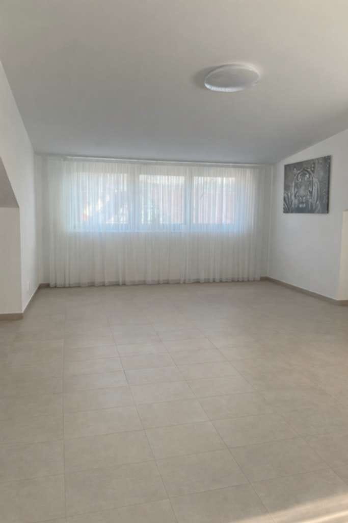 Immobilie in Urbach - Sonnige 3,5-Zimmer-Wohnung in modernem Design - Bild 2