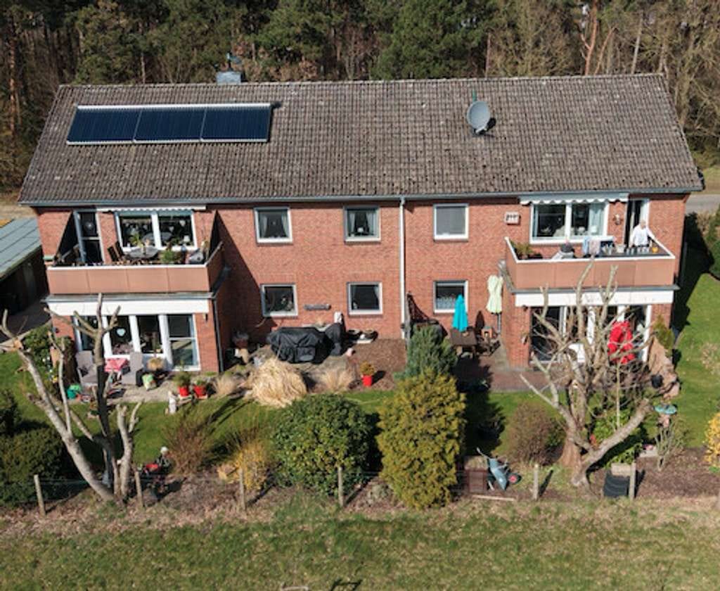 Immobilie in Geestland - Modernisiertes 4-Familienhaus mit 378 m², Solar &
starker Substanz ca. 6 - 7,5% Rendite nahe Nordse - Bild 0