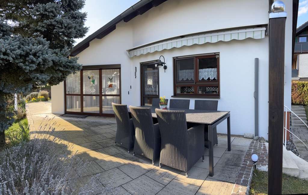 Immobilie in Niederstotzingen - Großzügiges Einfamilienhaus mit 7 Zimmern, 998 m² Grundstück & Doppelgarage – ideal für Familien - Bild 3