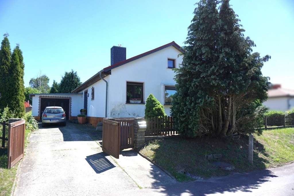 Immobilie in Osterwieck - Schon das Grundstück ist ein kleines Paradies - Bild 2