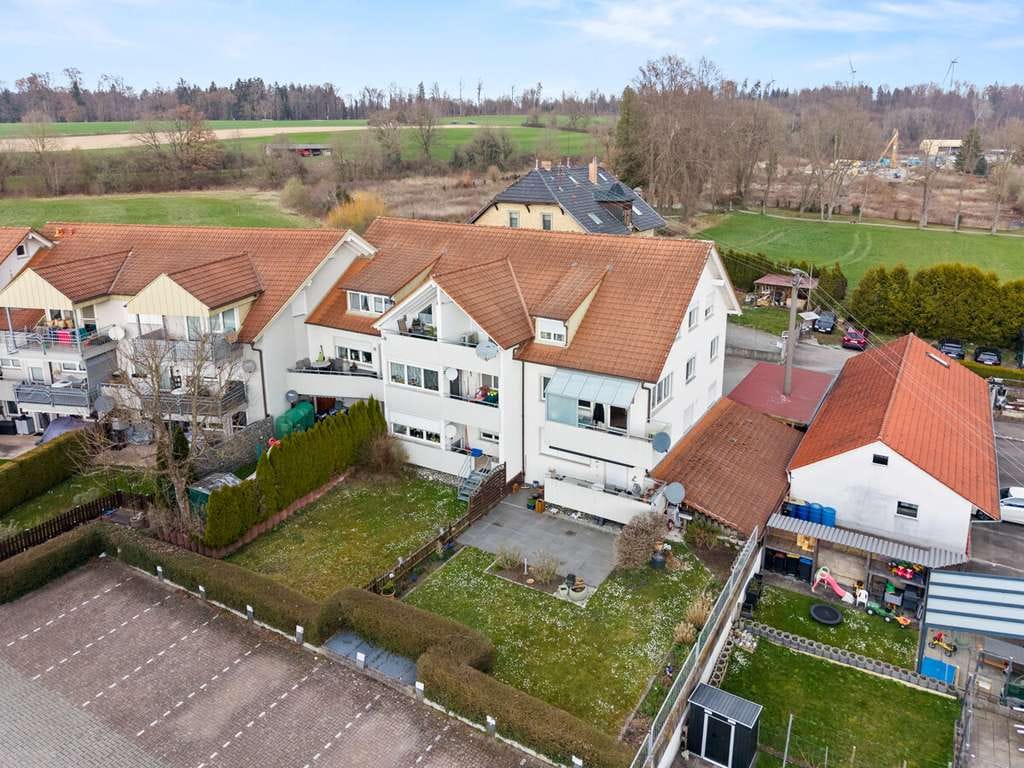 Immobilie in Wolpertswende - Vorteilhaft geschnittene 3,5-Zimmer-Wohnung im ersten Obergeschoss - Bild 1