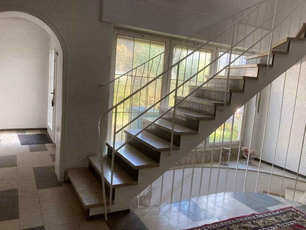 Immobilie in Baienfurt - Großzügiges Einfamilienhaus in begehrter Halbhöhenlage mit traumhaftem Garten - Bild 4