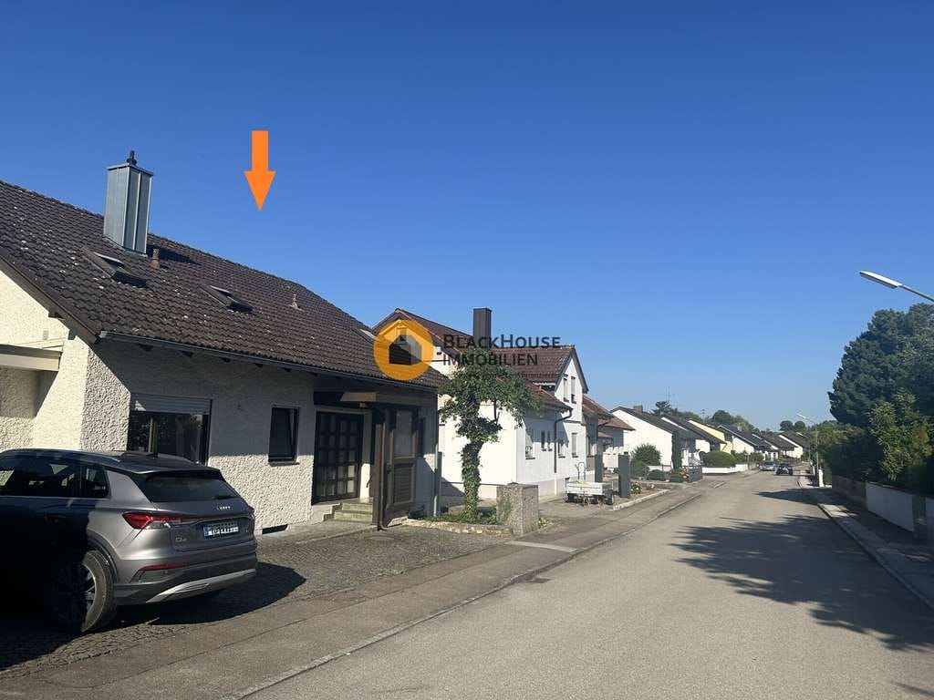 Immobilie in Hepberg - bezahlbares Einfamilienhaus/Zweifamilienhaus mit 2 Einzelgaragen in schöner Ortsrandlage - Bild 1