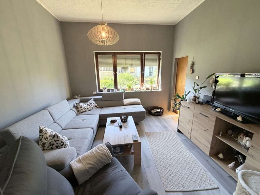 Immobilie in Schwanewede - 2.106m² Grundstück! Großzügiges Ein- bis Zweifamilienhaus mit Wintergarten, Garage & viel Potential - Bild 3