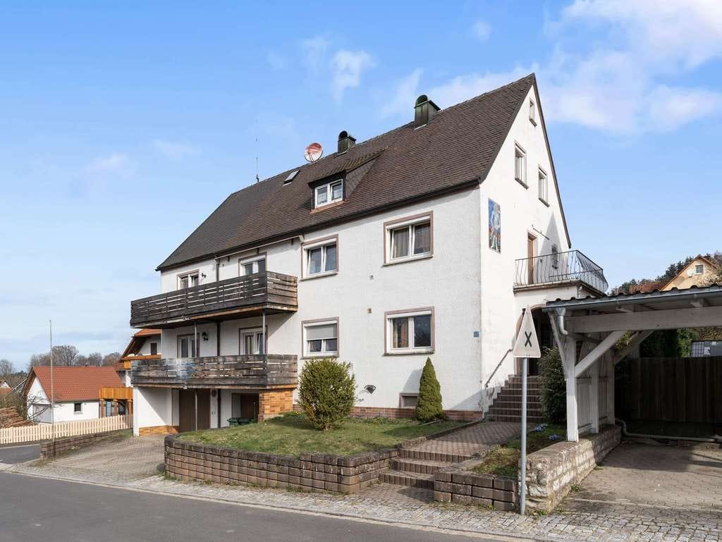 Immobilie in Kemnath - 7,59 % Rendite! Dreifamilienhaus mit attraktivem Mietverhältnis - Bild 0
