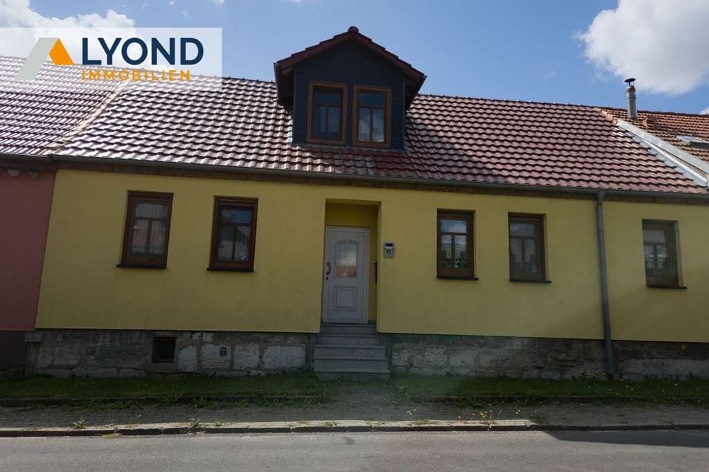 Immobilie in Sondershausen - Vierseitenhof mit großen Grundstück, Scheune und Ausbaureserve zu verkaufen! - Bild 2
