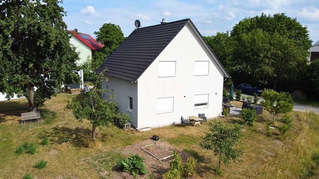Immobilie in Markt Erlbach - Familientraum in ruhiger Lage und energieeffizienter Bauweise - Bild 2