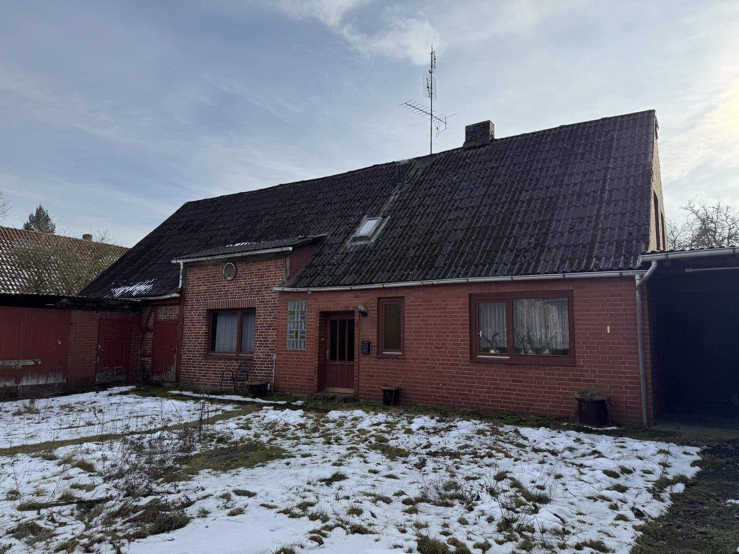 Immobilie in Langendorf - Großzügiges, ehemaliges Bauernhaus mit Nebengebäuden und viel Potenzial in ländlicher Lage - Bild 0
