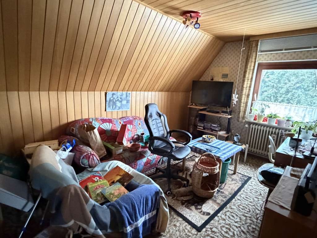 Immobilie in Elsfleth - Sanierungsobjekt mit Charme. Solides Wohnhaus mit Garage & Wintergarten nahe der Weser - Bild 3