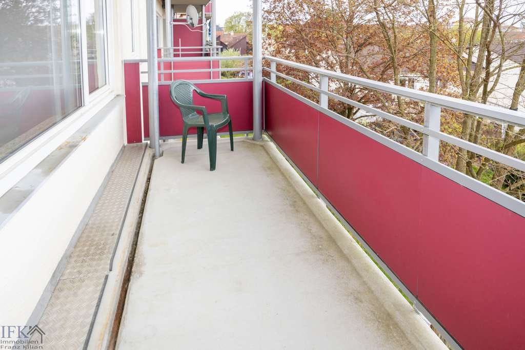 Immobilie in Weilheim in Oberbayern - Gemütliches Appartement mit großem Balkon und Bergblick in zentraler Wohnlage von Weilheim - Bild 3