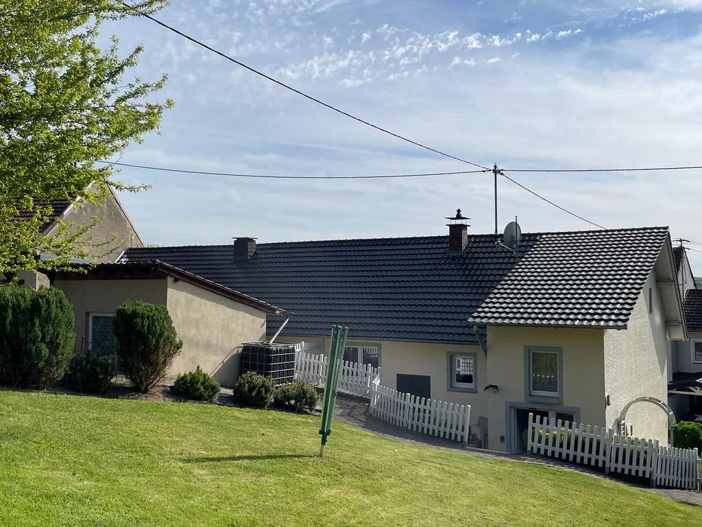 Immobilie in Gondorf - Haus der vielen Möglichkeiten! - Bild 1