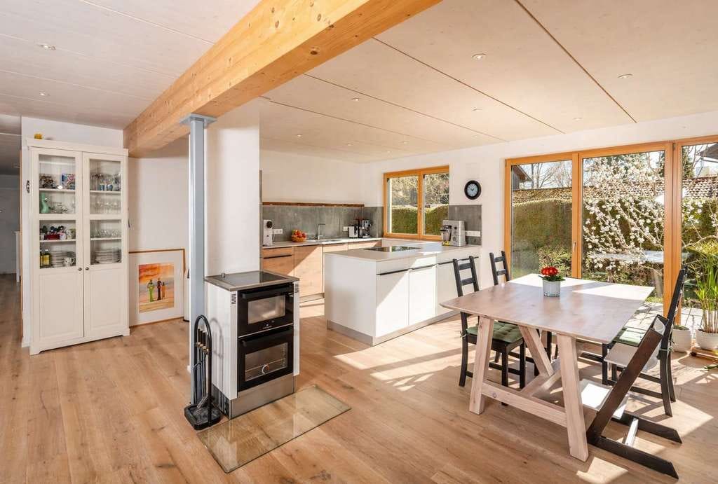 Immobilie in Baierbrunn - Mehr als eine Wohnung: Wohnen wie im eigenen Haus - Bild 3
