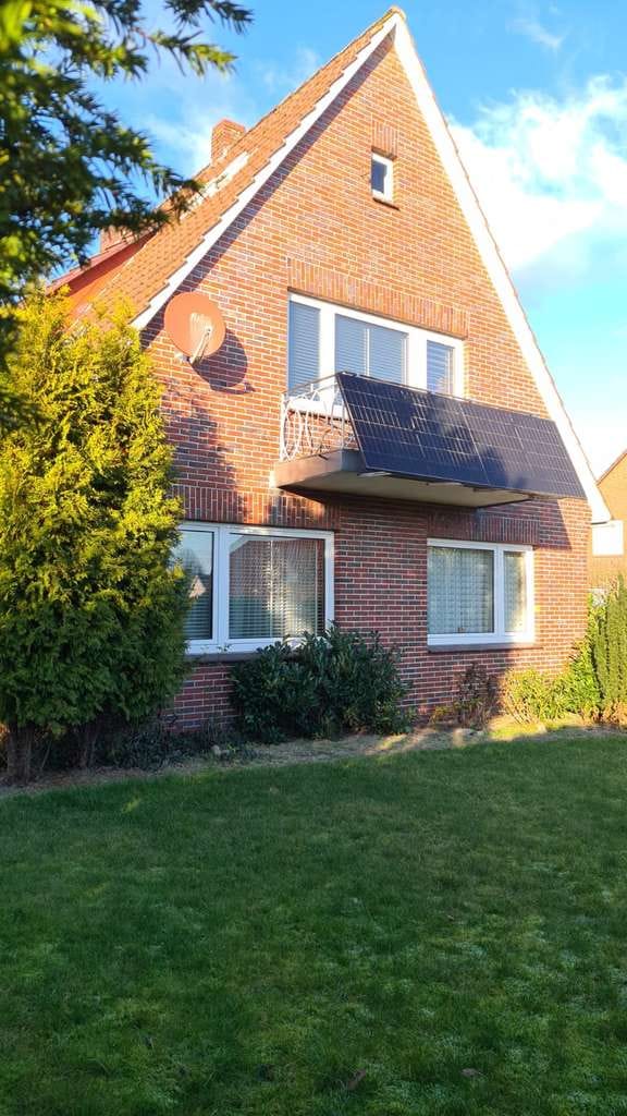 Immobilie in Varel - Einfamilienhaus mit Einliegerwohnung in Varel Obenstrohe  - Bild 2
