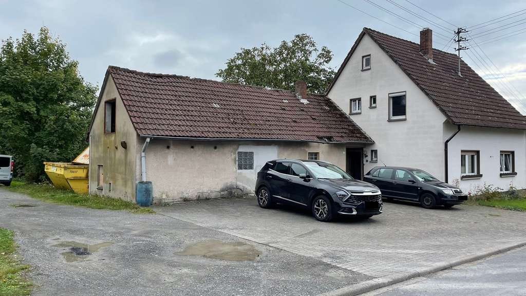 Immobilie in Pfaffenhofen an der Roth - Provisionsfrei! Einfamilienhaus mit Halle - Bild 1