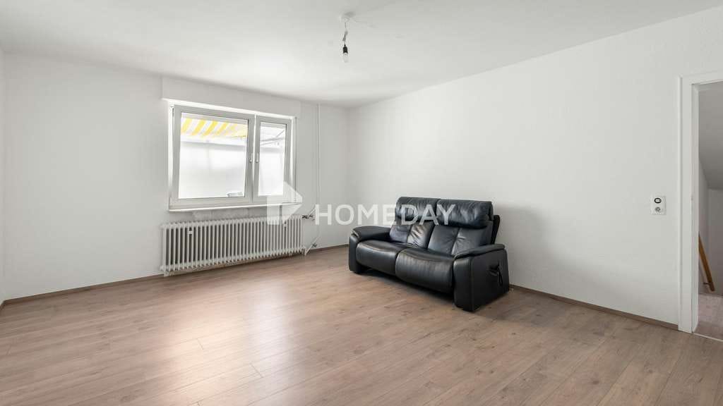 Immobilie in Zornheim -  EFH mit Wintergarten, Garage & ehemaliger Scheune in ruhiger Gasse – ideal für Handwerker - Bild 2