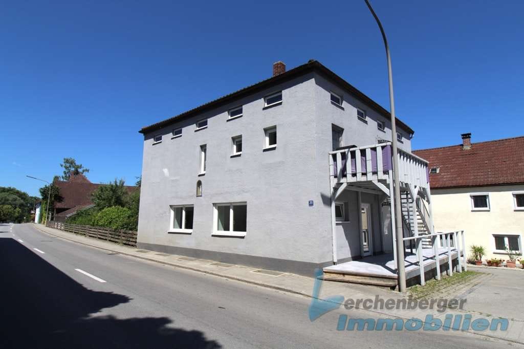 Immobilie in Eichendorf - ***Zweifamilienhaus mit historischer Note in Adldorf*** - Bild 1