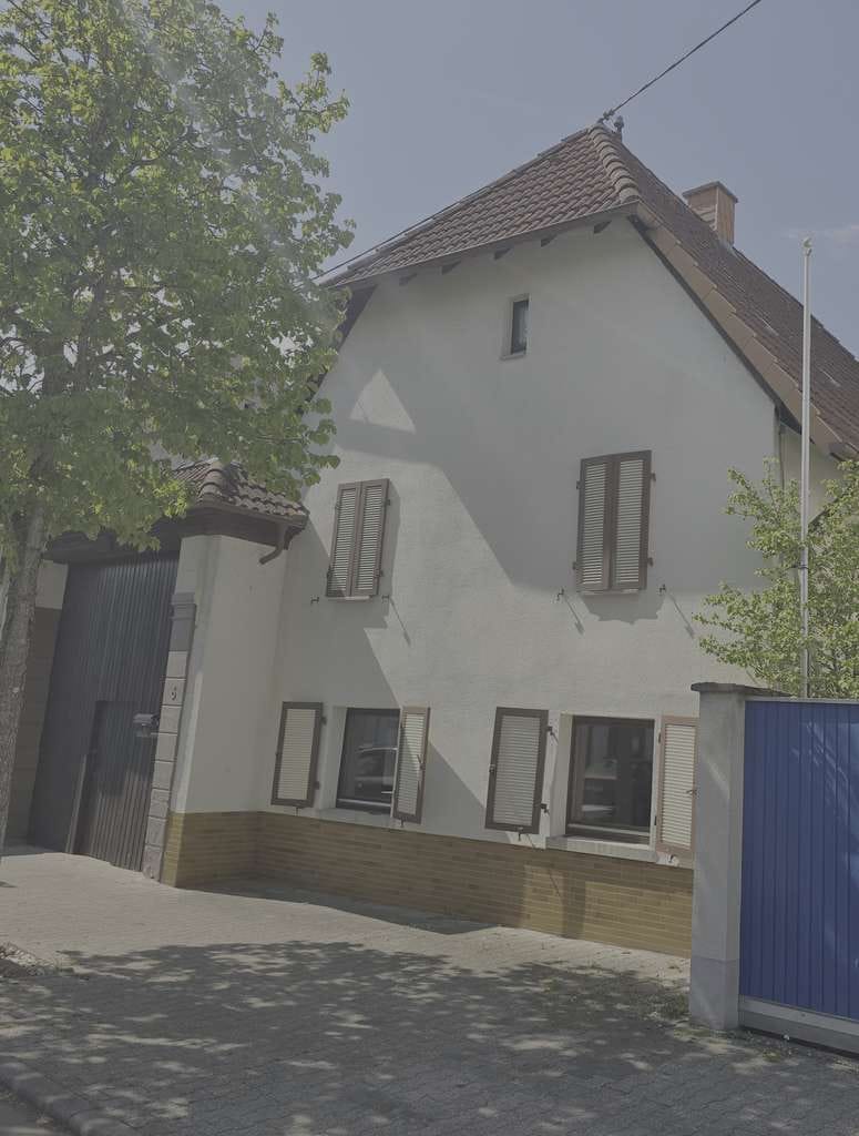 Immobilie in Heuchelheim bei Frankenthal - Vielseitiges Anwesen mit Innenhof, Scheune und großem Potenzial - Bild 0