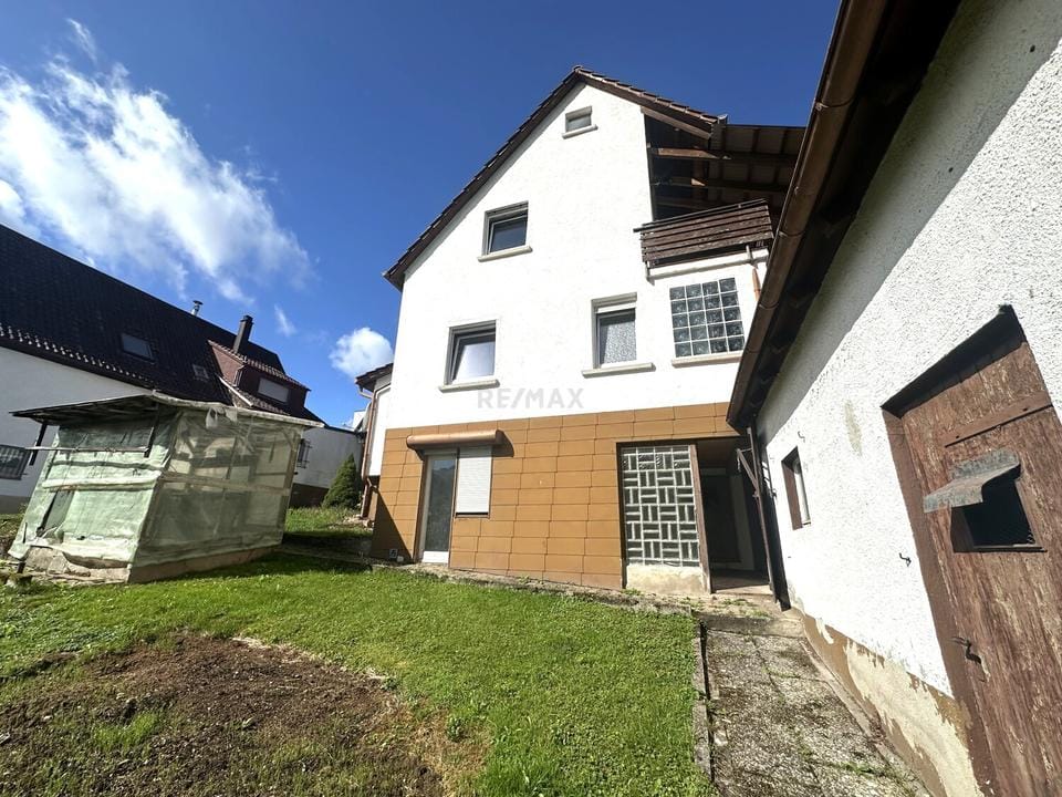 Immobilie in Albershausen - Doppeltes Glück! Älteres Haus mit zusätzlichem Bauland! - Bild 0