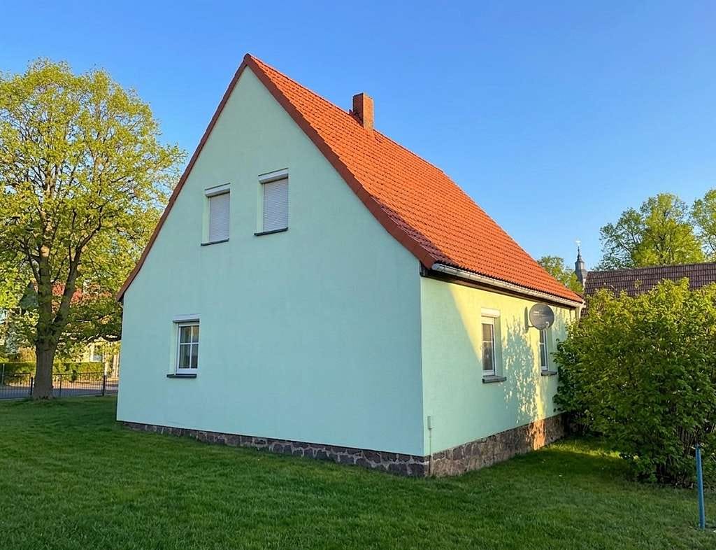 Immobilie in Käbschütztal - Ihr Familienprojekt: Siedlungshaus auf großem Grundstück zwischen Meißen und Nossen - Bild 0
