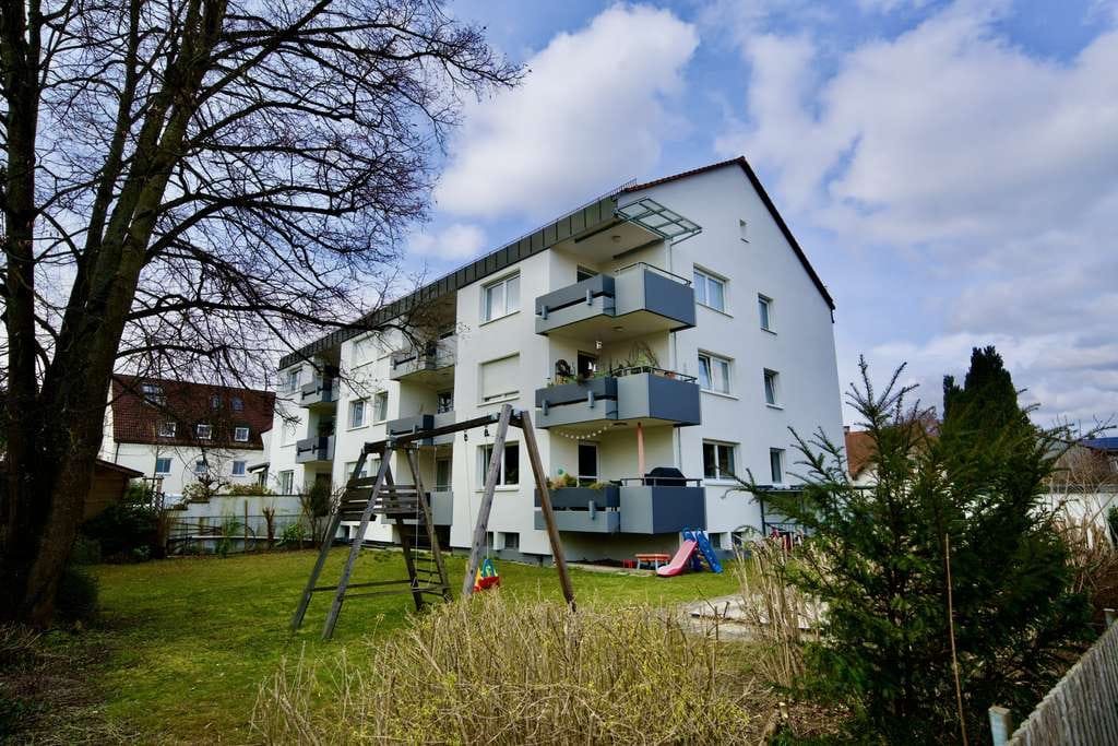 Immobilie in Freising - Großzügige 4-Zimmer Wohnung mit überdachtem Balkon und Einzelgarage (Whg. 6)  - Bild 1
