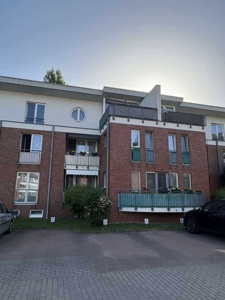 Immobilie in Haldensleben - Helle 3-Raum-Wohnung mit großem Balkon in Haldensleben - Bild 0