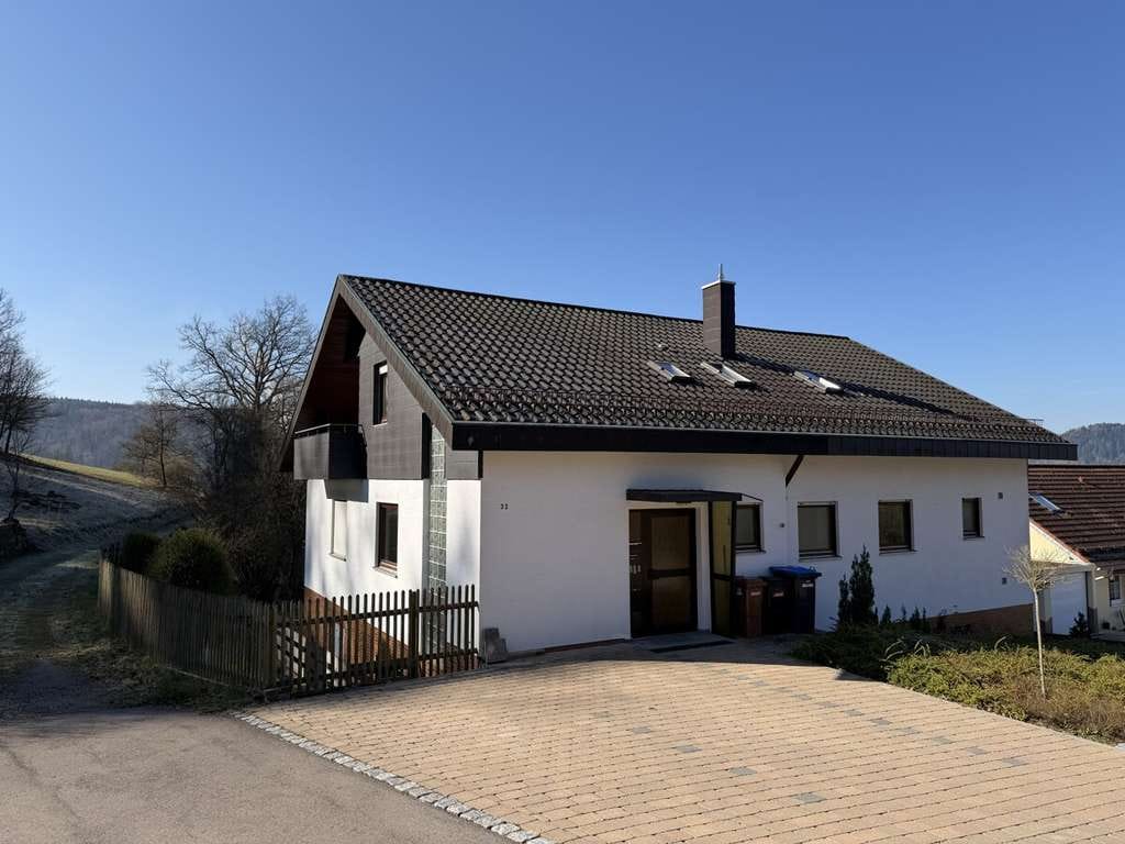 Immobilie in Gaildorf - 2-3 Familienwohnhaus in schöner Hochlage von Gaildorf-Bröckingen - Bild 1