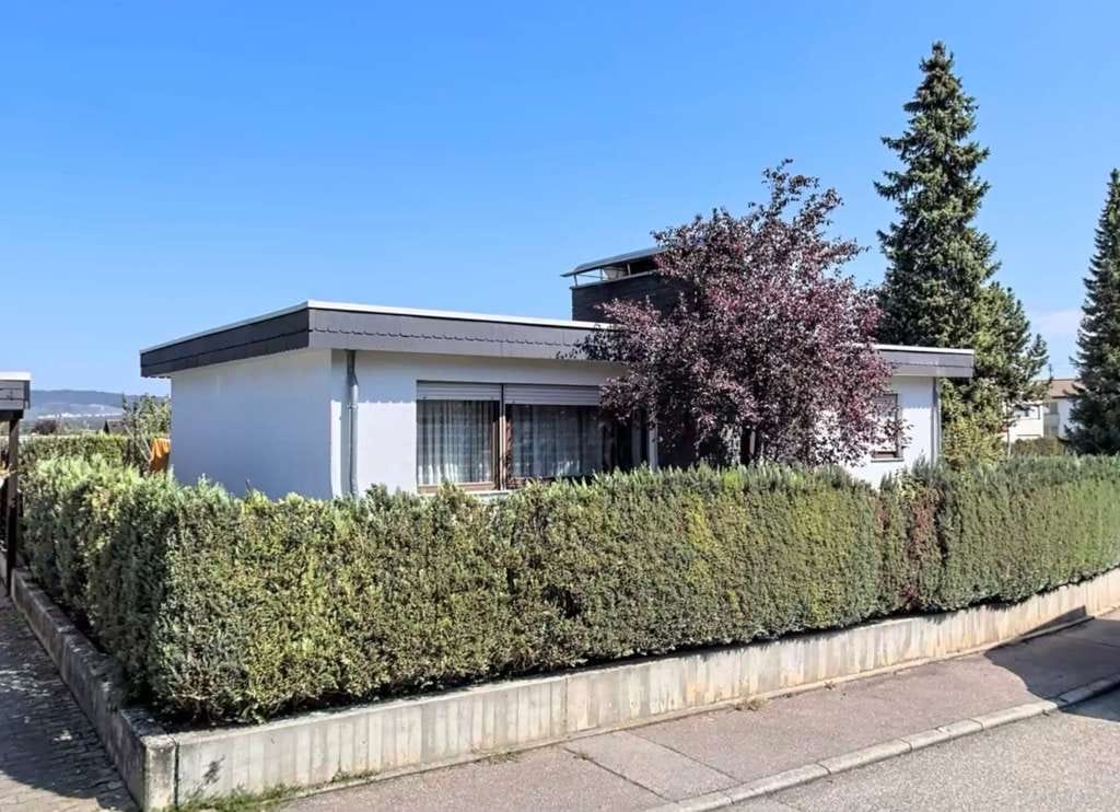 Immobilie in Sersheim - Großzügiges Einfamilienhaus mit viel Gestaltungspotenzial – ideal für Familien, Handwerker & Vi - Bild 1