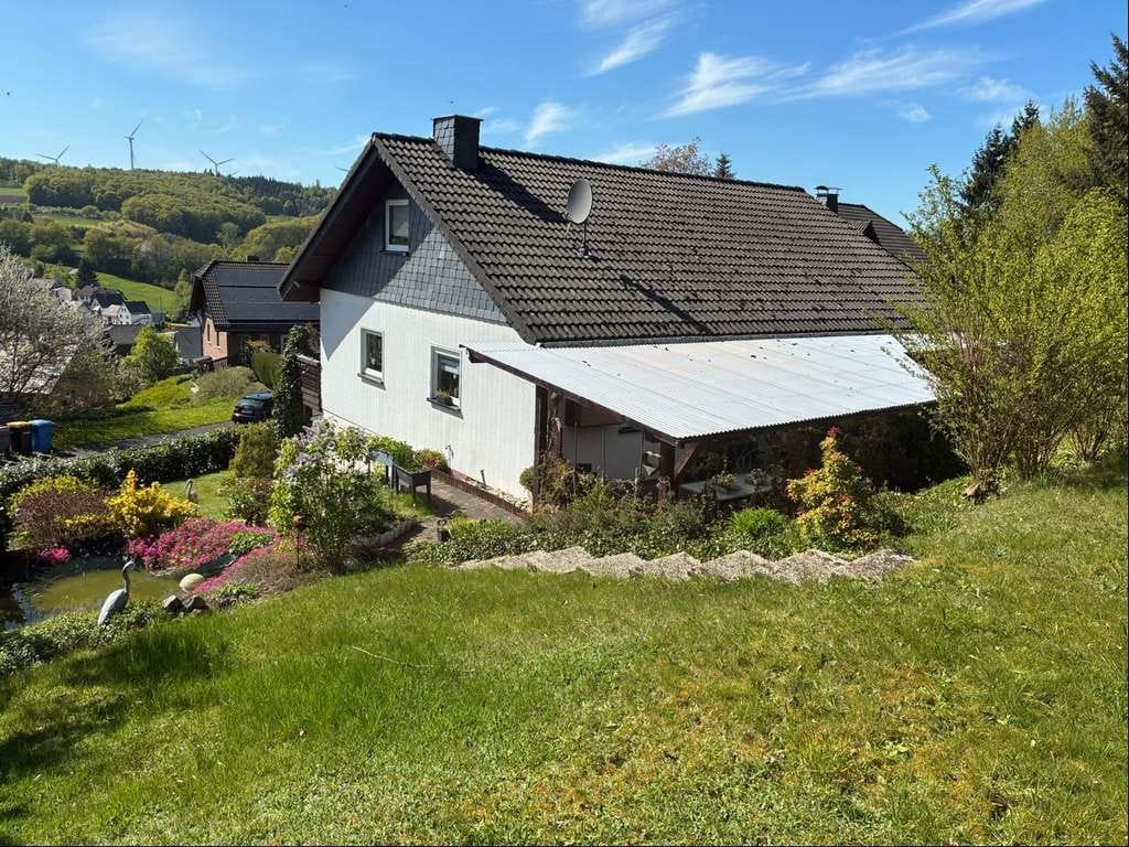 Immobilie in Steinebach/Sieg - Gepflegte Immobilie in Waldrandlage - Bild 1