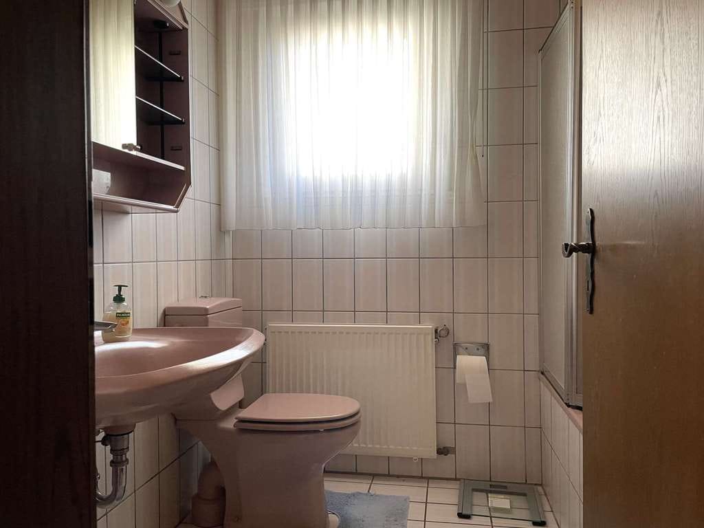 Immobilie in Lügde - Zweifamilienhaus mit flexiblen Nutzungsmöglichkeiten in Lügde - Bild 4