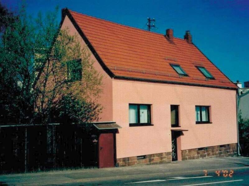 Immobilie in Saarbrücken - Freistehendes Einfamilienhaus mit Garten und Garage in SB-Dudweiler - Bild 0
