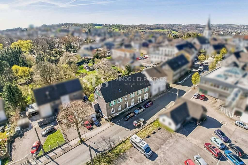 Immobilie in Ennepetal - Haus mit Geschichte und Platz: Fachwerkhaus mit ca. 218 m², moderner Pelletheizung und Ausbaureserve - Bild 2