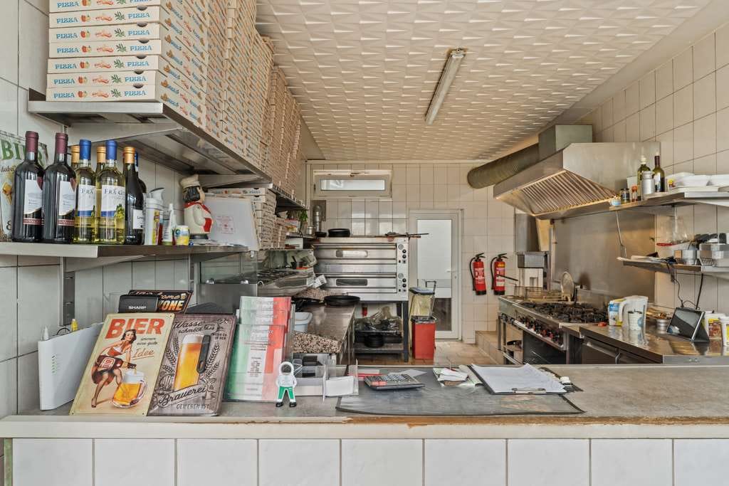 Immobilie in Landau in der Pfalz - Attraktive Einheit mit großem Außenbereich – ideal für Gewerbe oder Wohnumbau! - Bild 2