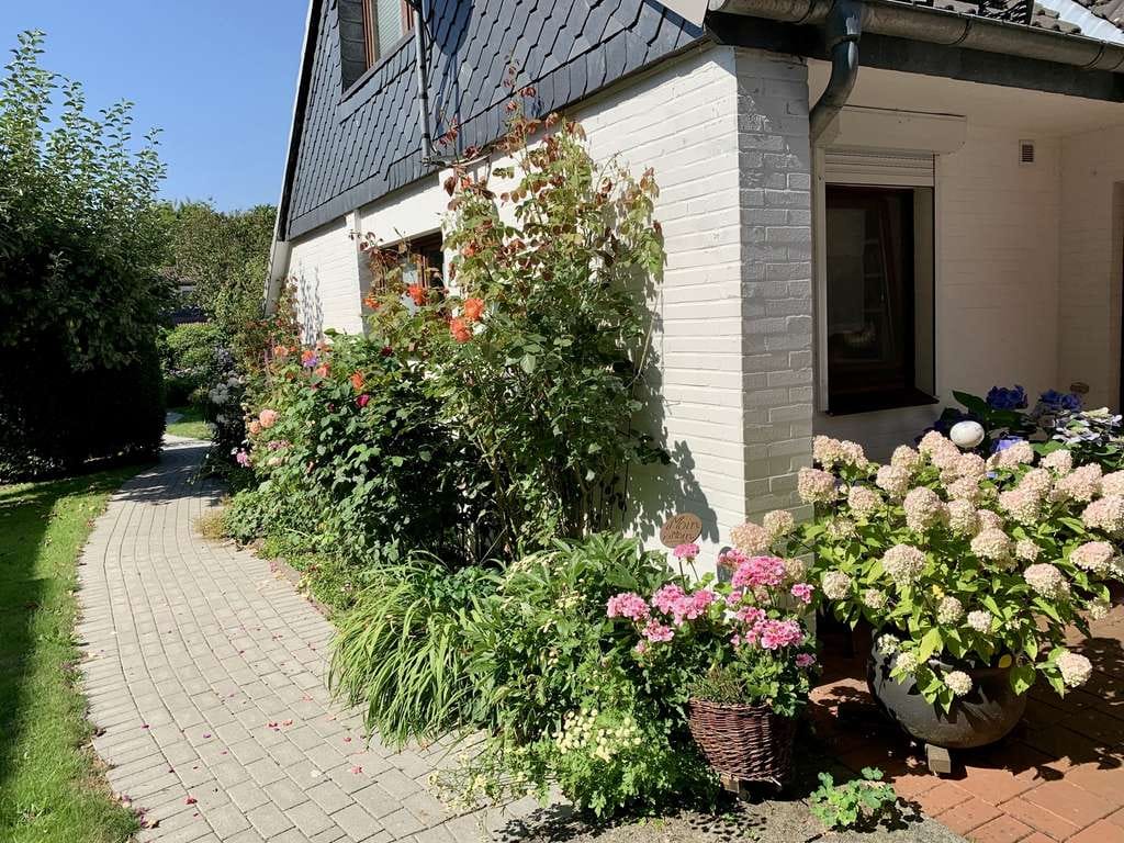 Immobilie in Brokdorf - Attraktives Einfamilienhaus mit Gartenidyll und ruhiger Lage in Fitzbek - Bild 2
