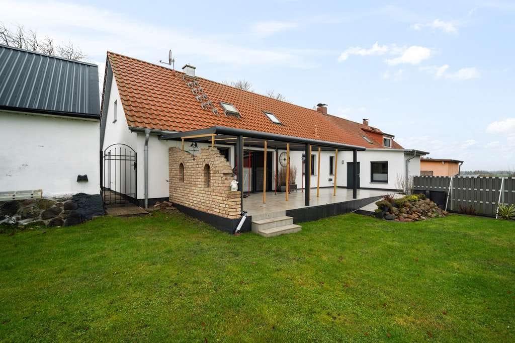 Immobilie in Gnoien - Charmant saniertes Bauernhaus mit großem Grundstück & Ausbaureserve - Bild 4