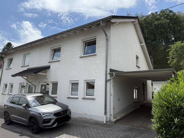 Immobilie in Dernbach (Westerwald) - Schicke gepflegte Doppelhaushälfte in ansprechender Ortsrandlage von Dernbach - Bild 2