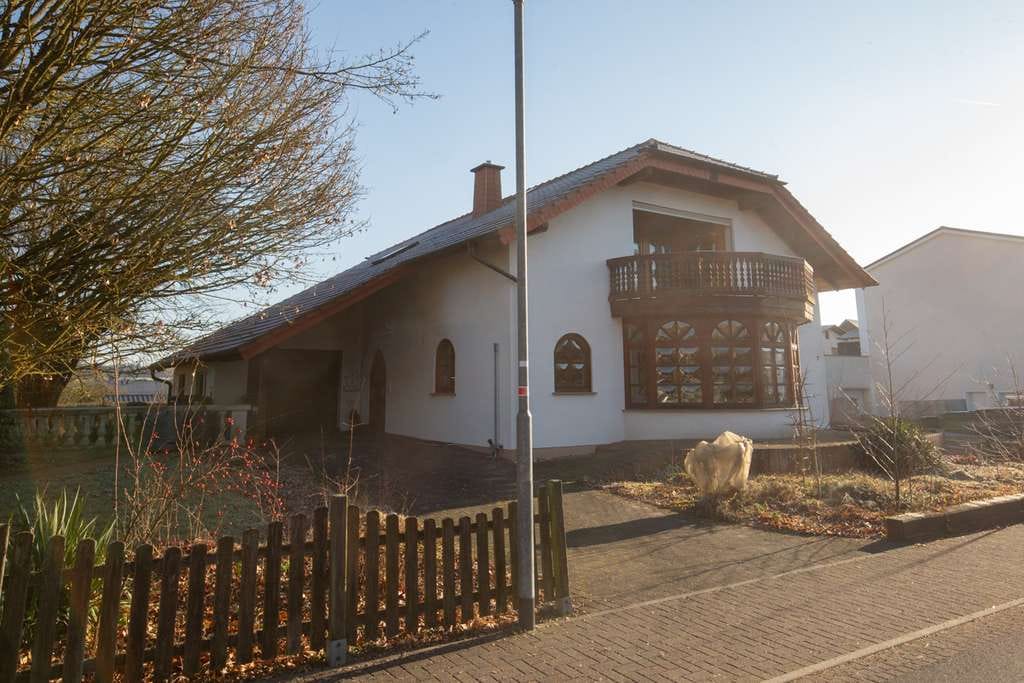 Immobilie in Rabenau - Wunderschönes, großzügige Wohnhaus – mit Rollstuhl gerechten Erdgeschoß - Bild 3