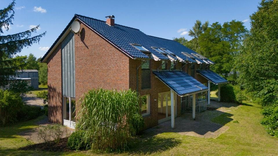 Immobilie in Idstedt - Doppelhaus mit Halle & großem Grundstück - Bild 0