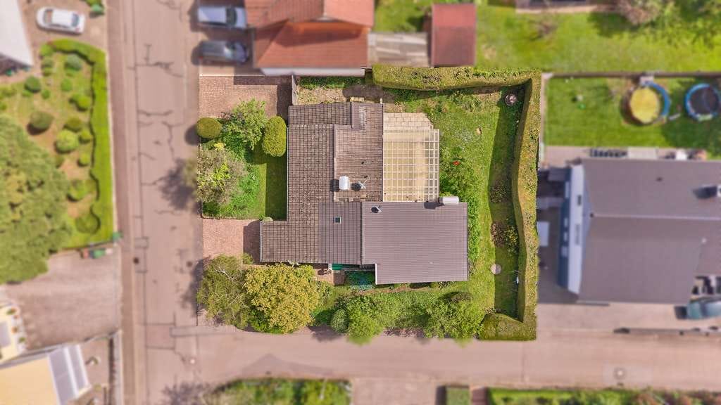 Immobilie in Wiesenbach - Freistehender Bungalow mit schönem, privatem Garten und viel Potential in Wiesenbach - Bild 3