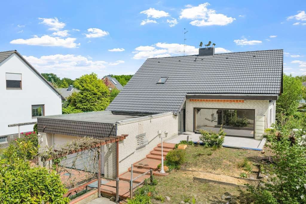 Immobilie in Wedemark - Provisionsfrei: Freistehendes EFH mit Garage & großem Garten - Bild 1