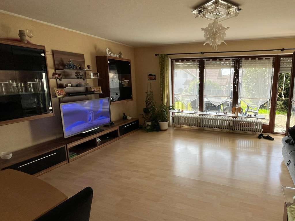 Immobilie in Bonndorf im Schwarzwald - OHNE Provision - direkt vom Eigentümer – großes sonniges Haus in Bonndorf / Schwarzwald zu verkaufen - Bild 1