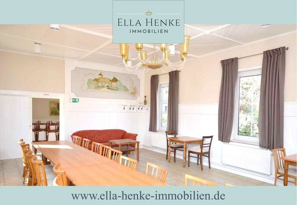 Immobilie in Warberg - Großes, stilvolles Fachwerkhaus auf 1.270m² Grundstück mit Solaranlage + 4 Garagen. - Bild 0