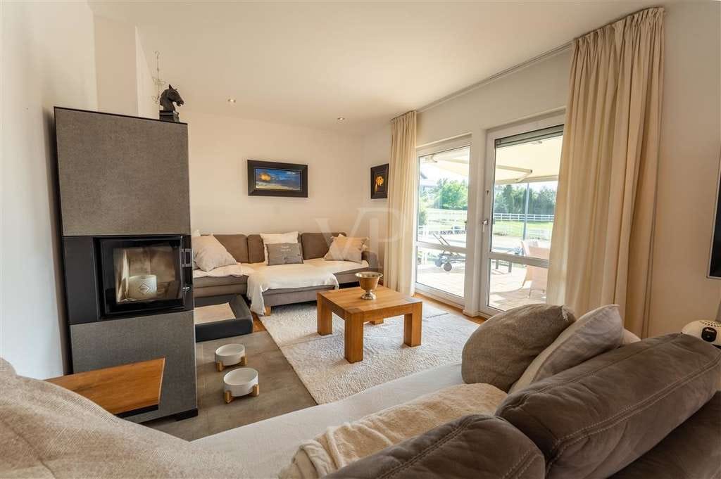 Immobilie in Lonnig - Helles Einfamilienhaus mit moderner Reitanlage - Bild 1