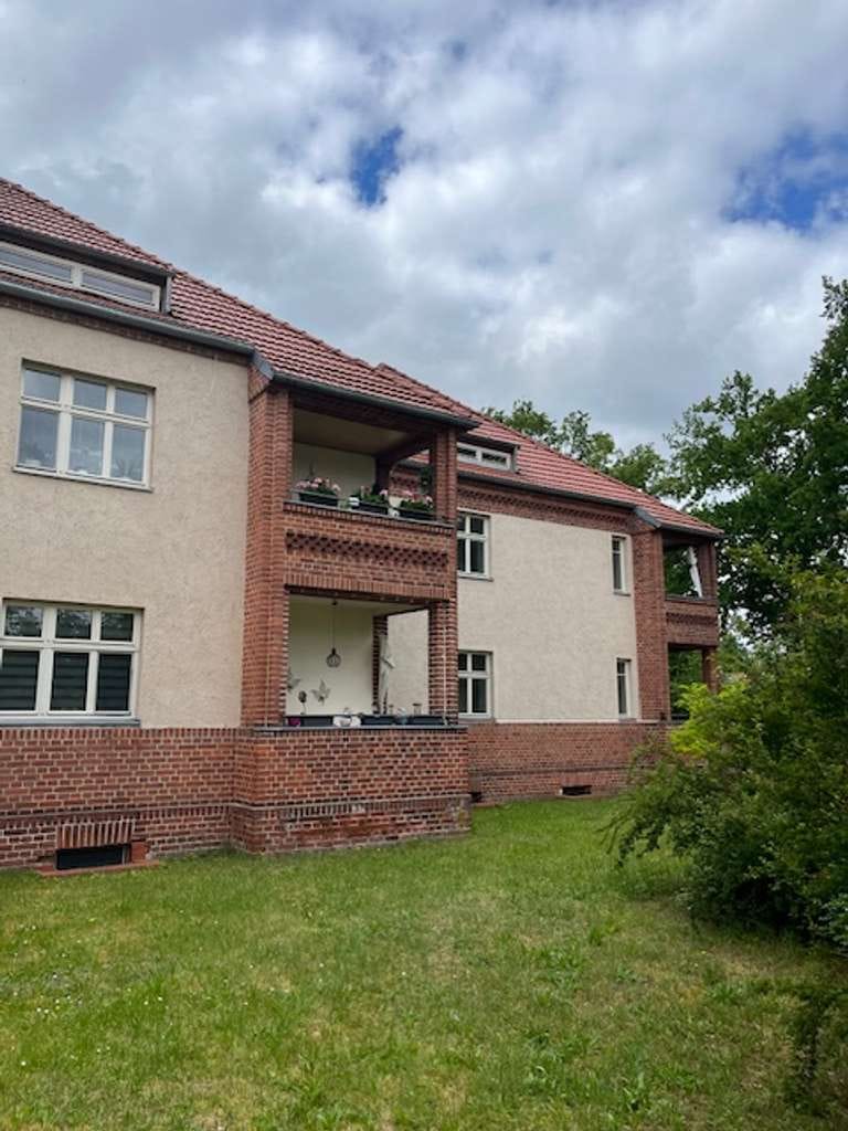 Immobilie in Eichwalde - Vermietete Altbauwohnung mit Balkon + Garten direkt an der Berliner Stadtgrenze (WE01) - Bild 3