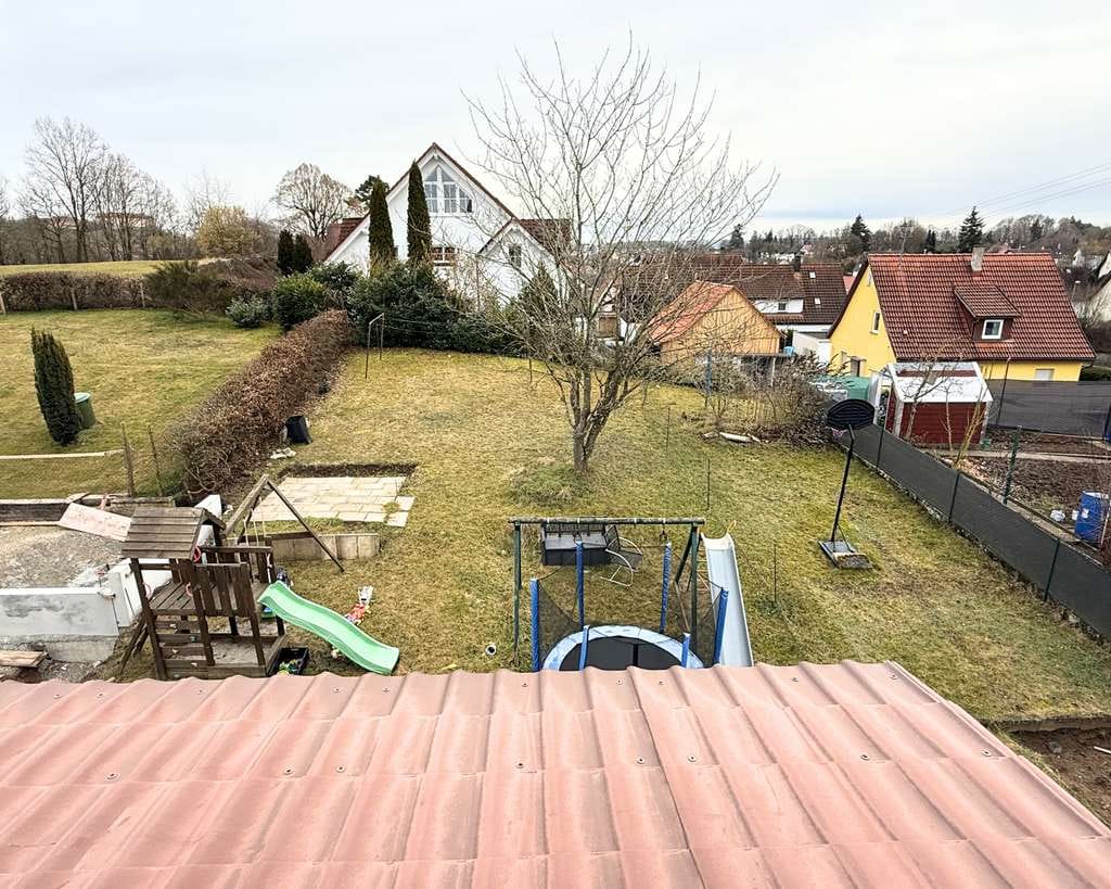 Immobilie in Ellwangen (Jagst) - +++Modernisierte 4-Zimmer-DG-Wohnung mit Gartenanteil & Stellplatz in ruhiger Lage+++ - Bild 3
