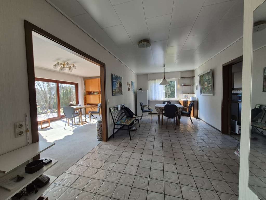 Immobilie in Hardegsen - * Hardegsen * gepflegtes Zweifamilienhaus mit Einliegerwohnung * Wfl. ca. 276 m² * GS ca. 975 m² * - Bild 4