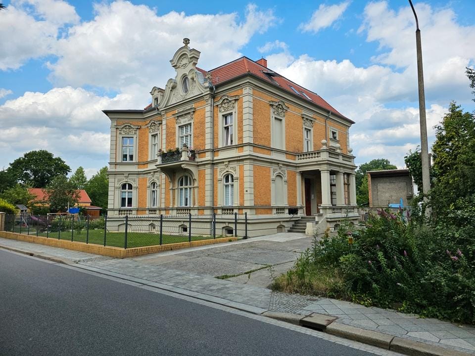 Immobilie in Guben - Villa mit 3 Wohneinheiten auf der Sonnenseite Gubens - Bild 0
