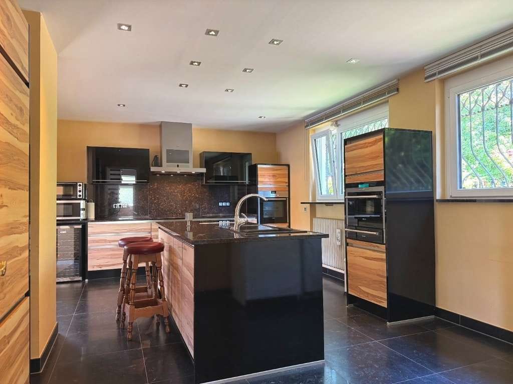 Immobilie in Grafenau - Großzügiges Einfamilienhaus mit Einliegerwohnung in ruhiger Bestlage von Grafenau (Kapellenberg) - Bild 4