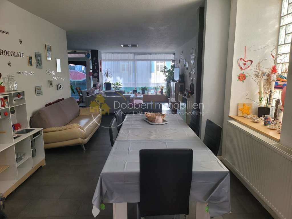 Immobilie in Obersontheim - große 4,5 Zimmerwohnung in Zentrumslage vom
Obersontheim zum Verkauf - Bild 1